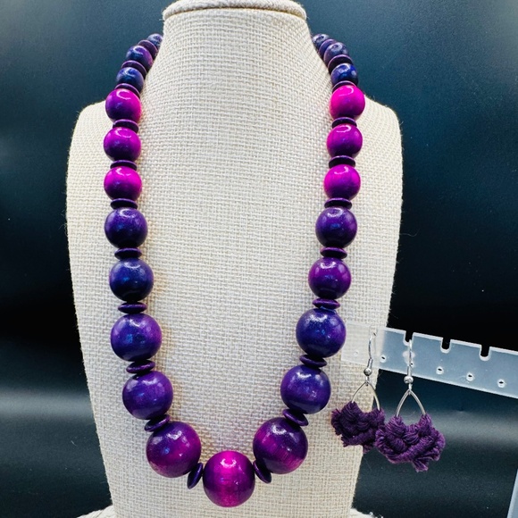 Vivid Wood Purple Necklace And Earrings Set - Picture 1 of 6